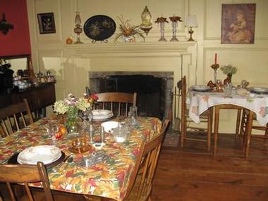 Dining & Amenities