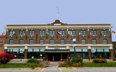Eco-Friendly and Special Features/Programs