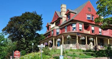 Old Rittenhouse Inn