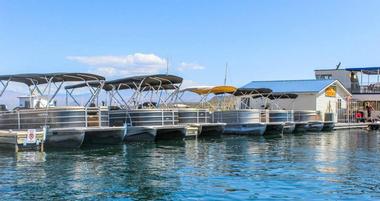 Pleasant Harbor Boat and Kayak Rentals
