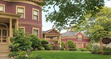 The Berry Manor Inn
