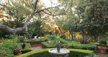 Old Monterey Inn Garden