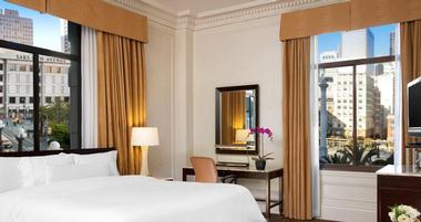 Scenic city view room