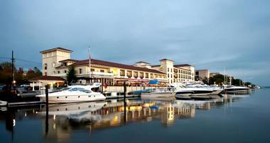 Delamar Greenwich Harbor