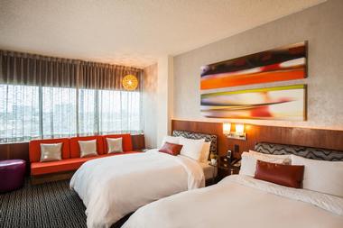 Hotel Derek Rooms & Suites