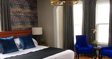 Gilded Hotel