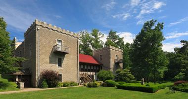 Ravenwood Castle
