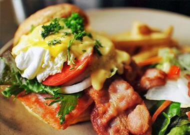 Dining in Mobile, Alabama