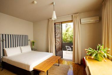 Rooms & Suites