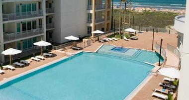 Peninsula Island Resort & Spa