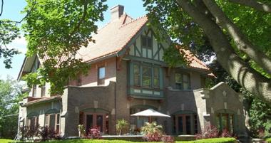 The Mansion Bed & Breakfast