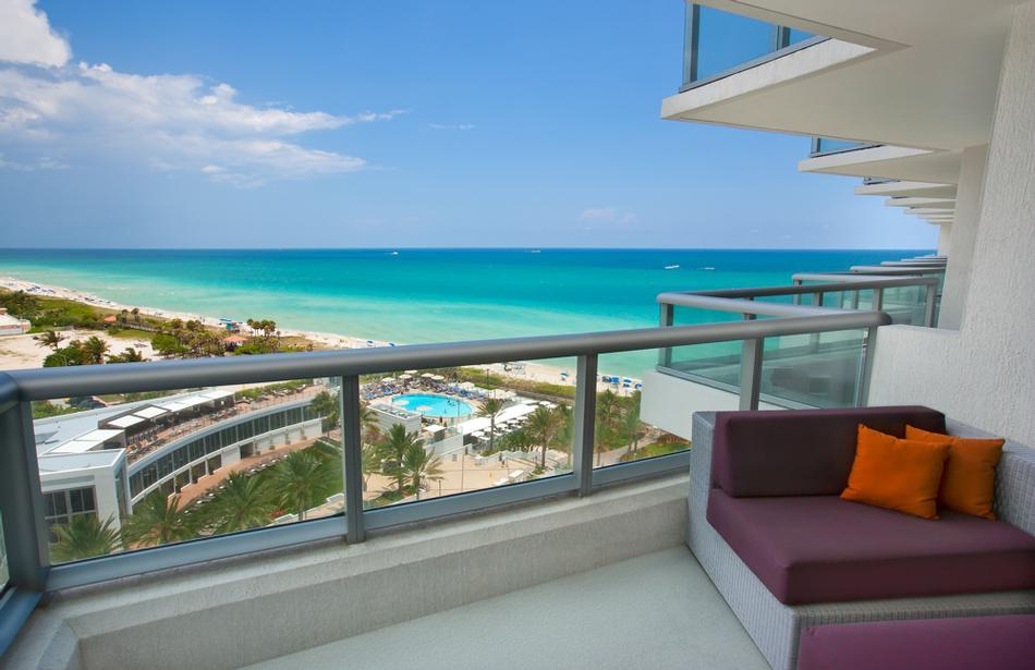 Lounge oceanfront and indulge in spa luxury during a relaxing fall retreat.