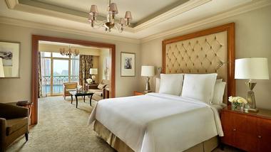 Four Seasons Hotel Cairo Nile Plaza