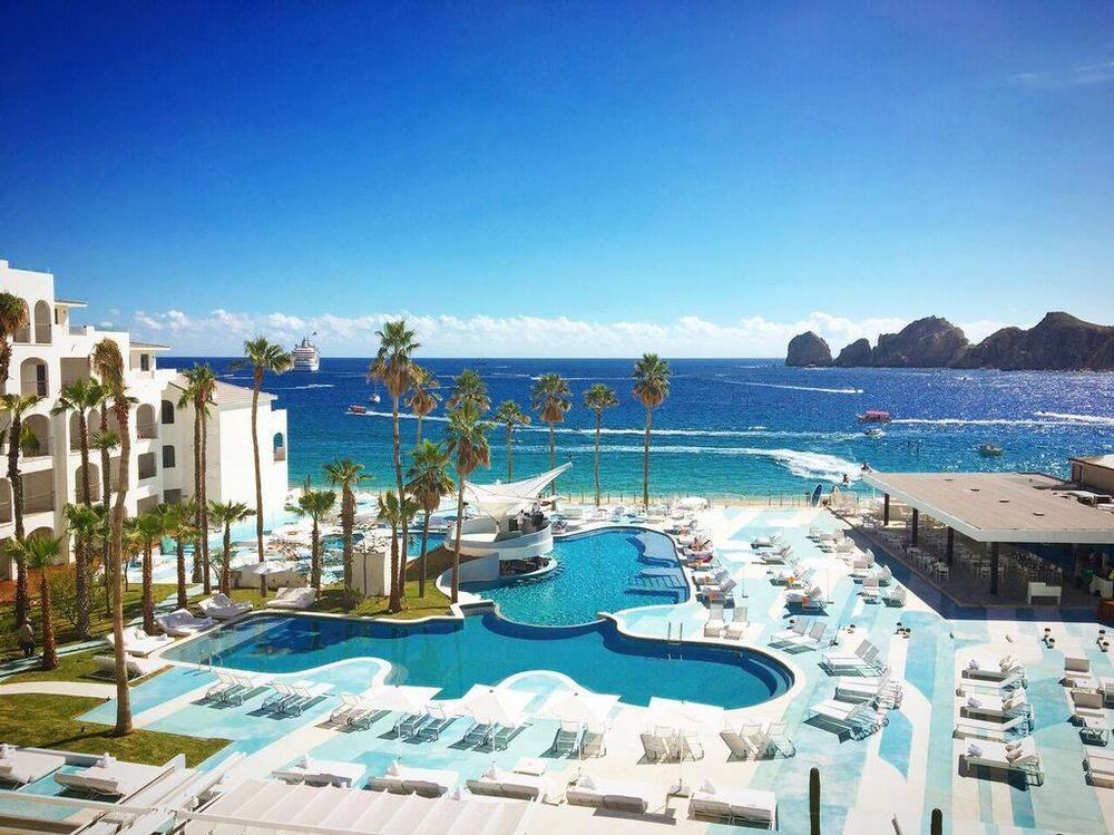 Party in Style at ME Cabo