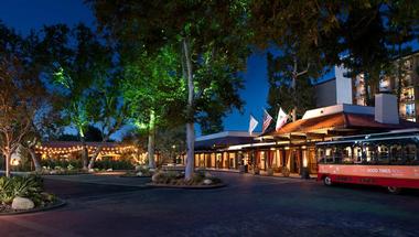 Dining at The Garland