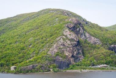 Breakneck Ridge