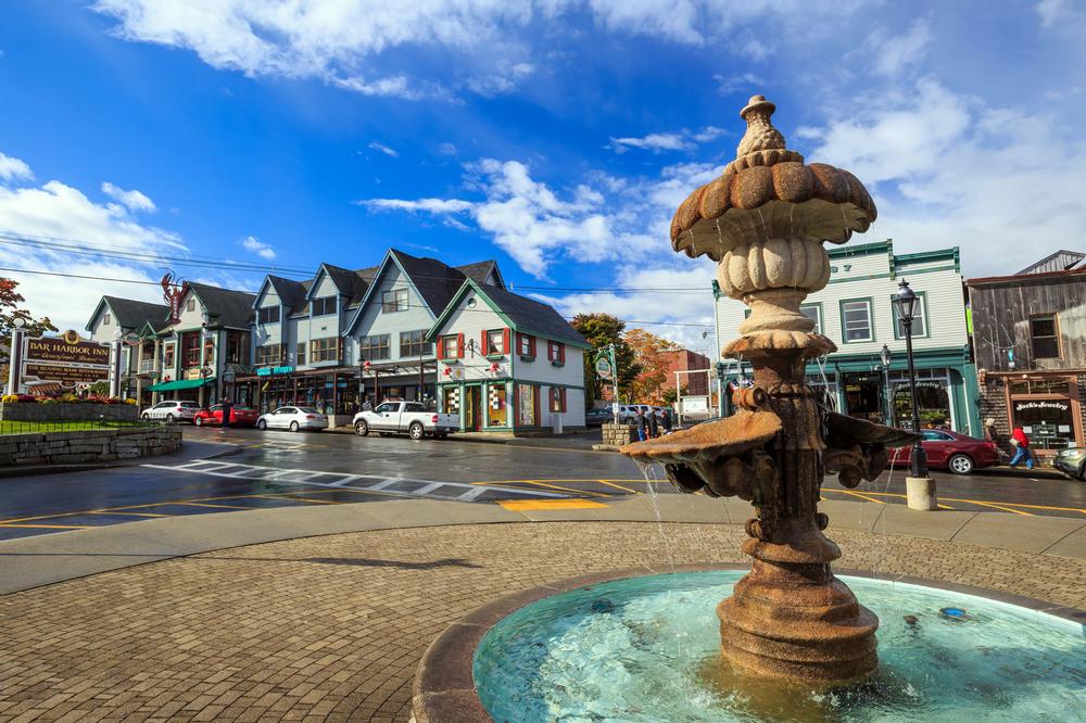 Walk along coastal trails and savor seafood on a relaxing summer trip.