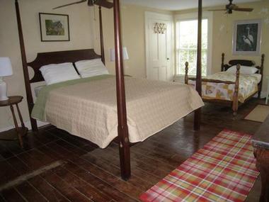 Rooms & Suites