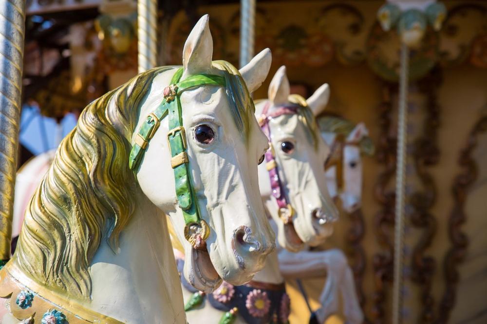 Walk along charming streets, explore unique boutiques, and admire festive seasonal displays.