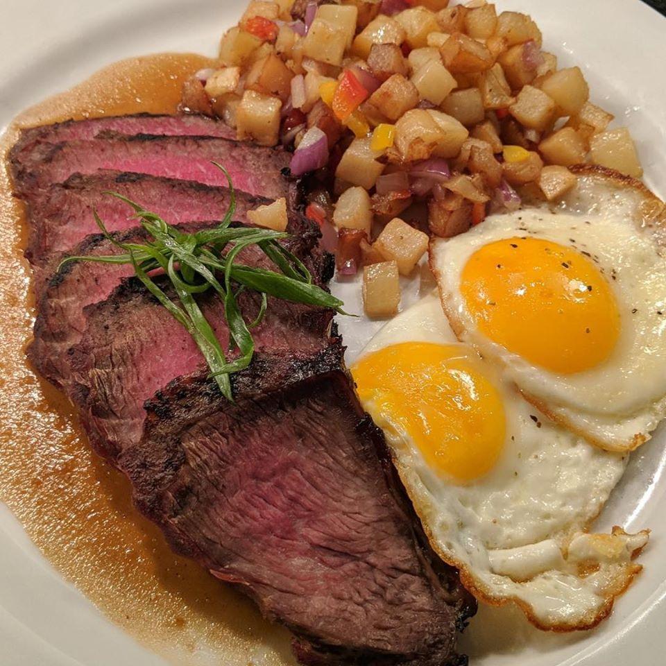 Dine Casual Chic at Black Canyon Restaurant
