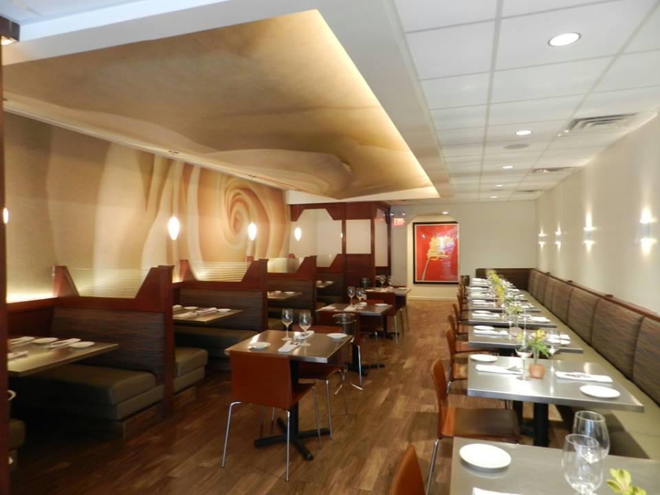 Satisfy Your Craving for Classic Italian at La Mezzaluna