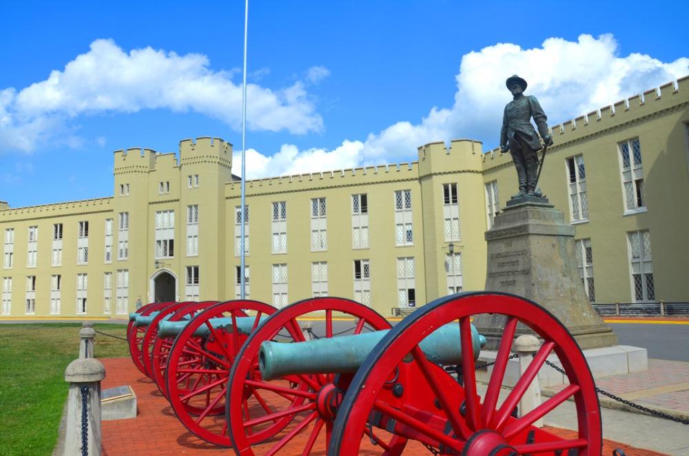 Tour historic campuses and stroll tree-lined streets on a romantic trip.