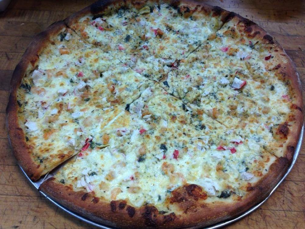 If You’re Craving Authentic New York Flavor, Grab a Slice at RC’s NYC Pizza