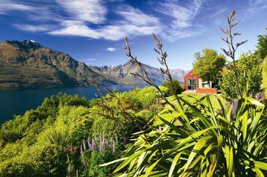 Azur Villas: Stunning Views of Lake Wakatipu