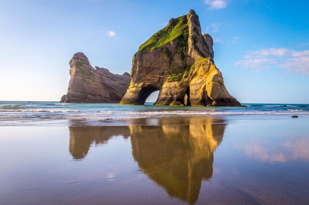 Wharariki Beach - 1 hour by car from Takaka