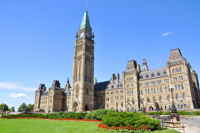 25 Most Beautiful Canadian Cities