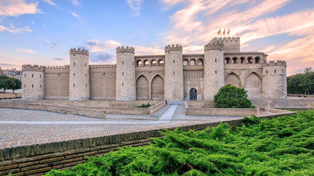 Step Into Moorish Majesty at the Palacio de la Aljaferia
