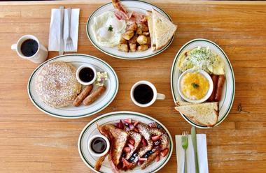 Lola | Breakfast & Weekend Brunch Spots in Houston