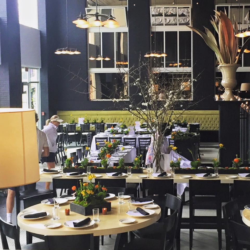 Dine on upscale seafood and enjoy an exciting weekend night out.
