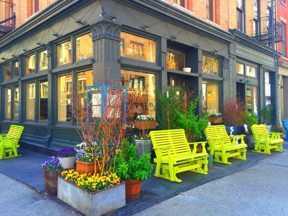 Indulge in Comfort Food Favorites at Bubby’s
