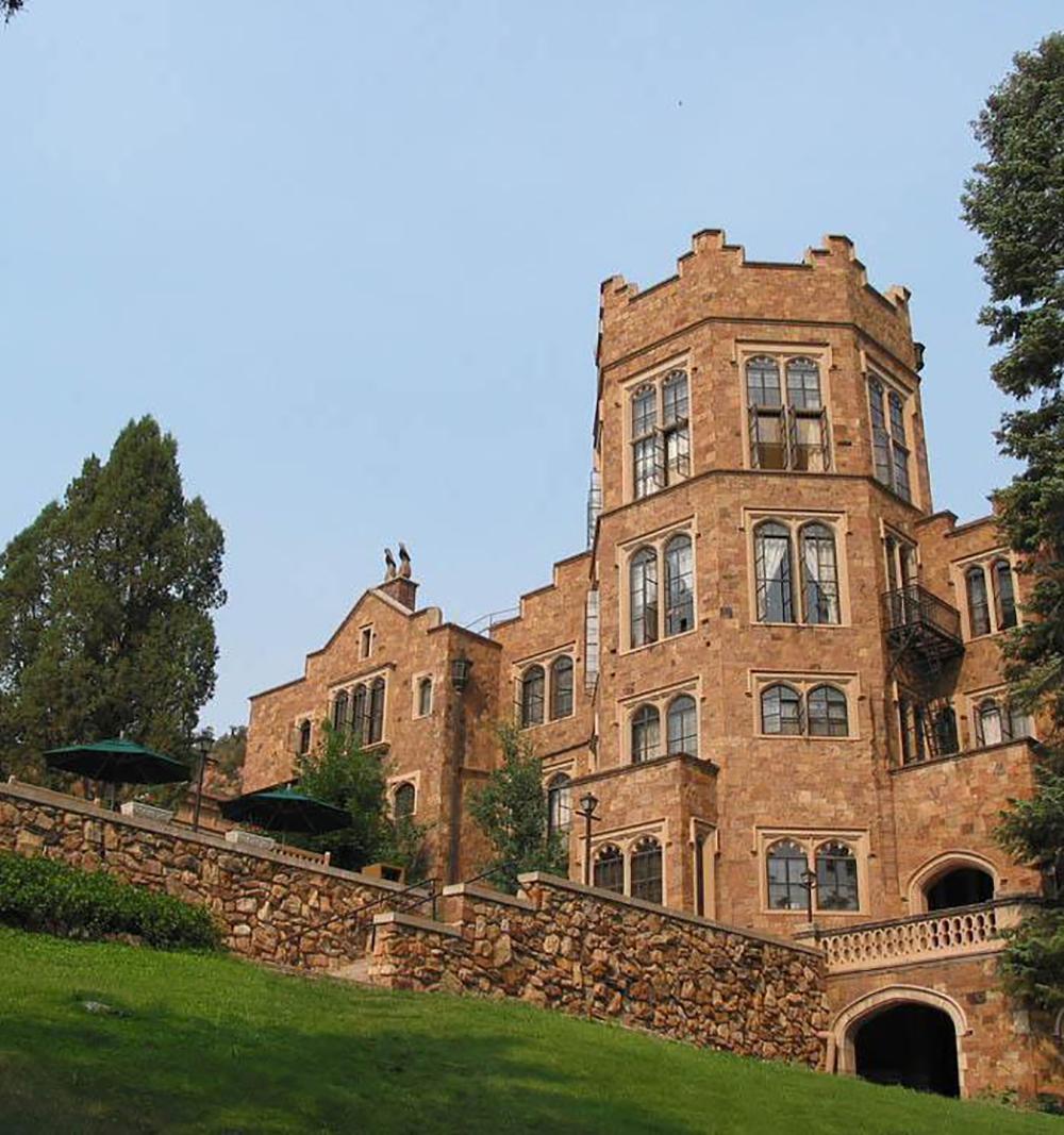 Tour the castle or discover unusual sights nestled in a dramatic canyon landscape.