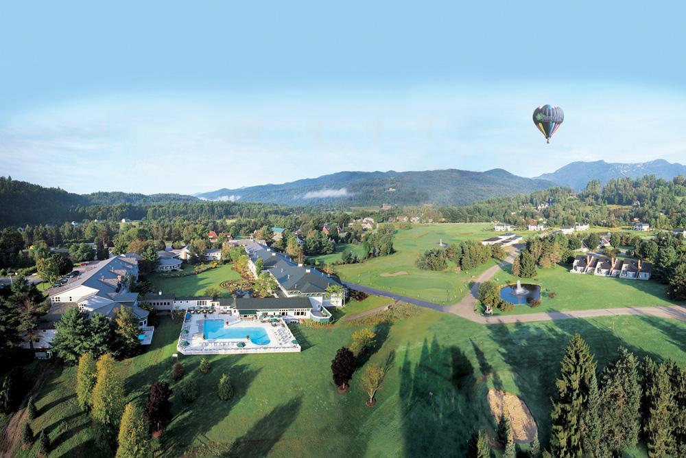 Visit the sports club and unwind at the spa on a relaxing weekend.