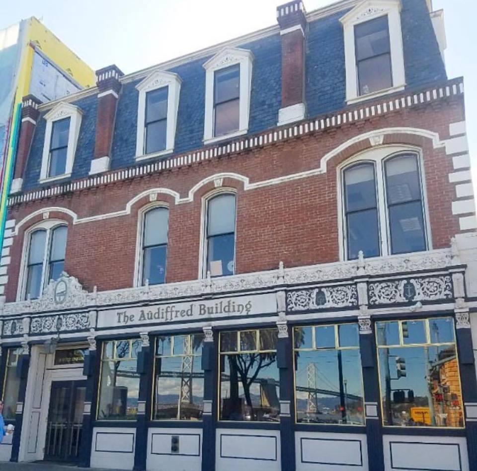 Dine in Art Deco Glamour at Boulevard