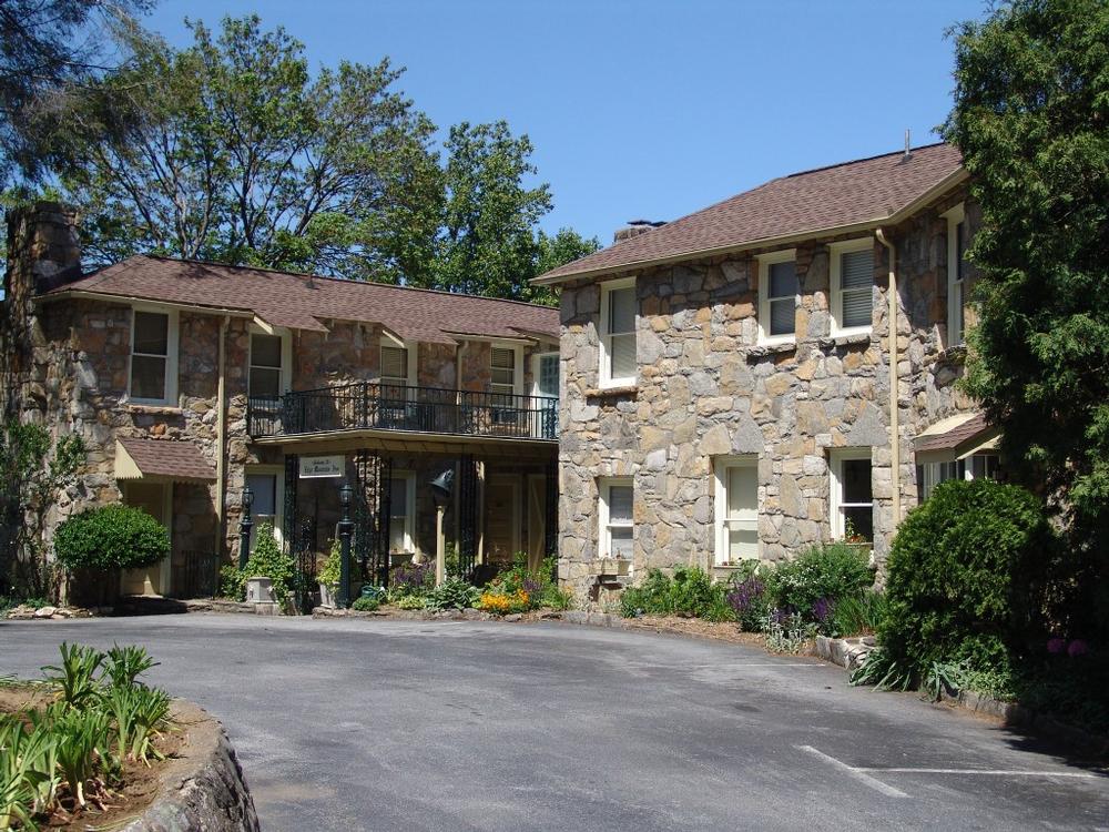 Look at Blue Ridge views and relax in comfort on a fall weekend trip.