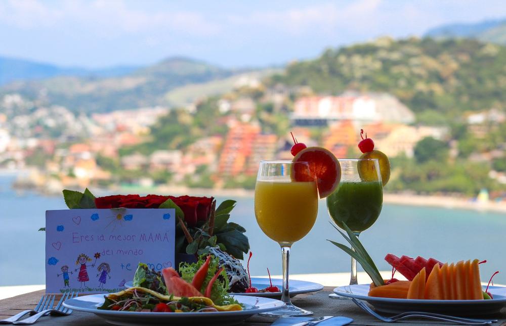 Book Pacifica Resort Ixtapa for Sweeping Views and Multi-Level Suites