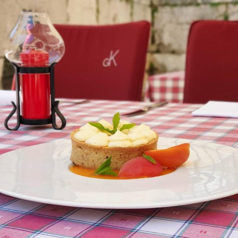 Savor Artful Cuisine and Local Vibes at Bistro Gourmet Kalelarga