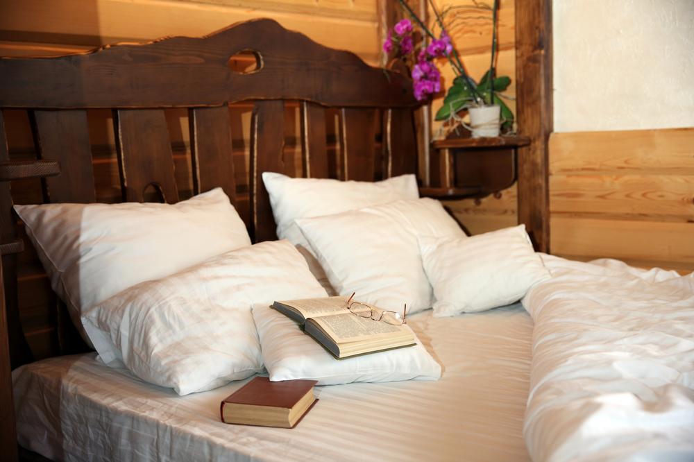 Drive scenic routes and relax in rustic comfort on an affordable countryside escape.