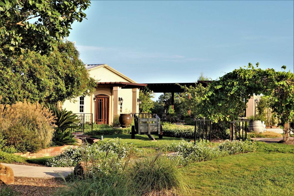 Relax With a Glass and Live Music at Bernhardt Winery