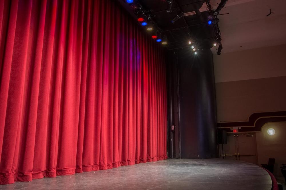 Catch a Live Performance at Algonquin Arts Theatre