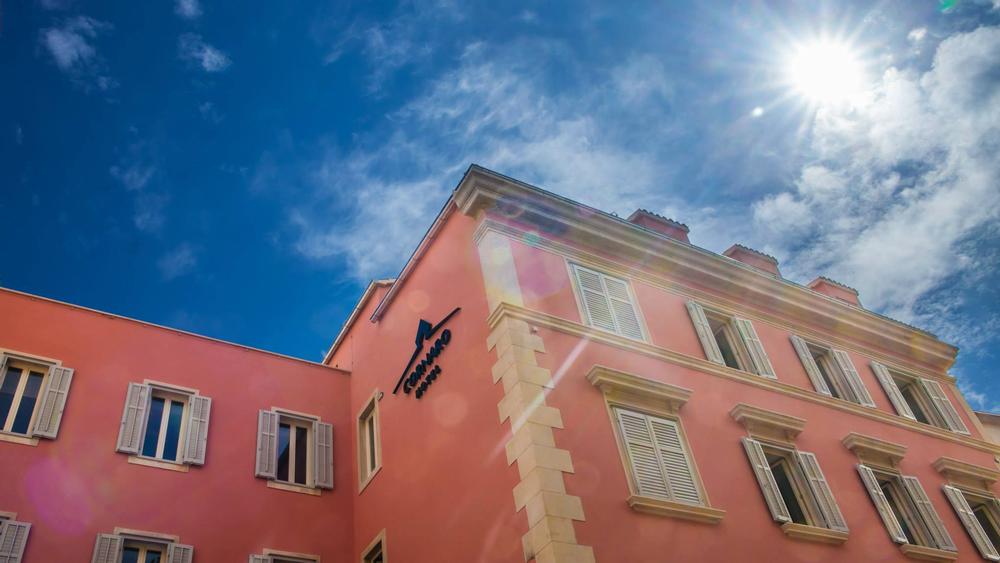 Hotel in Croatia For Urban Explorers: Cornaro Hotel