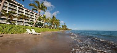 Resorts on Maui: Lahaina Shores Beach Resort