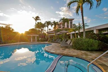 Hotels on Maui, Hawaii: Maui Coast Hotel