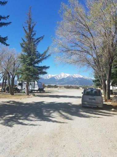 Snowy Peaks RV Park & Rentals