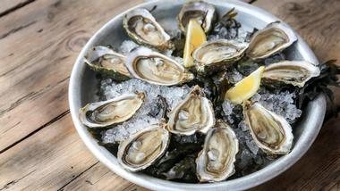 Perla's Seafood & Oyster Bar