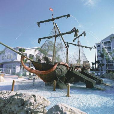 Family Hotels in Orlando: Marriott's Harbour Lake