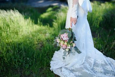 Wedding Venues in Minnesota: Legacy Hill Farm